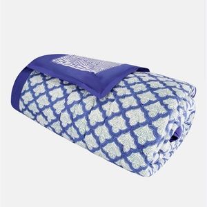 Roller Rabbit Jemina Quilt